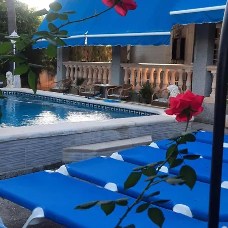 Matias Pool And Beach Villa *